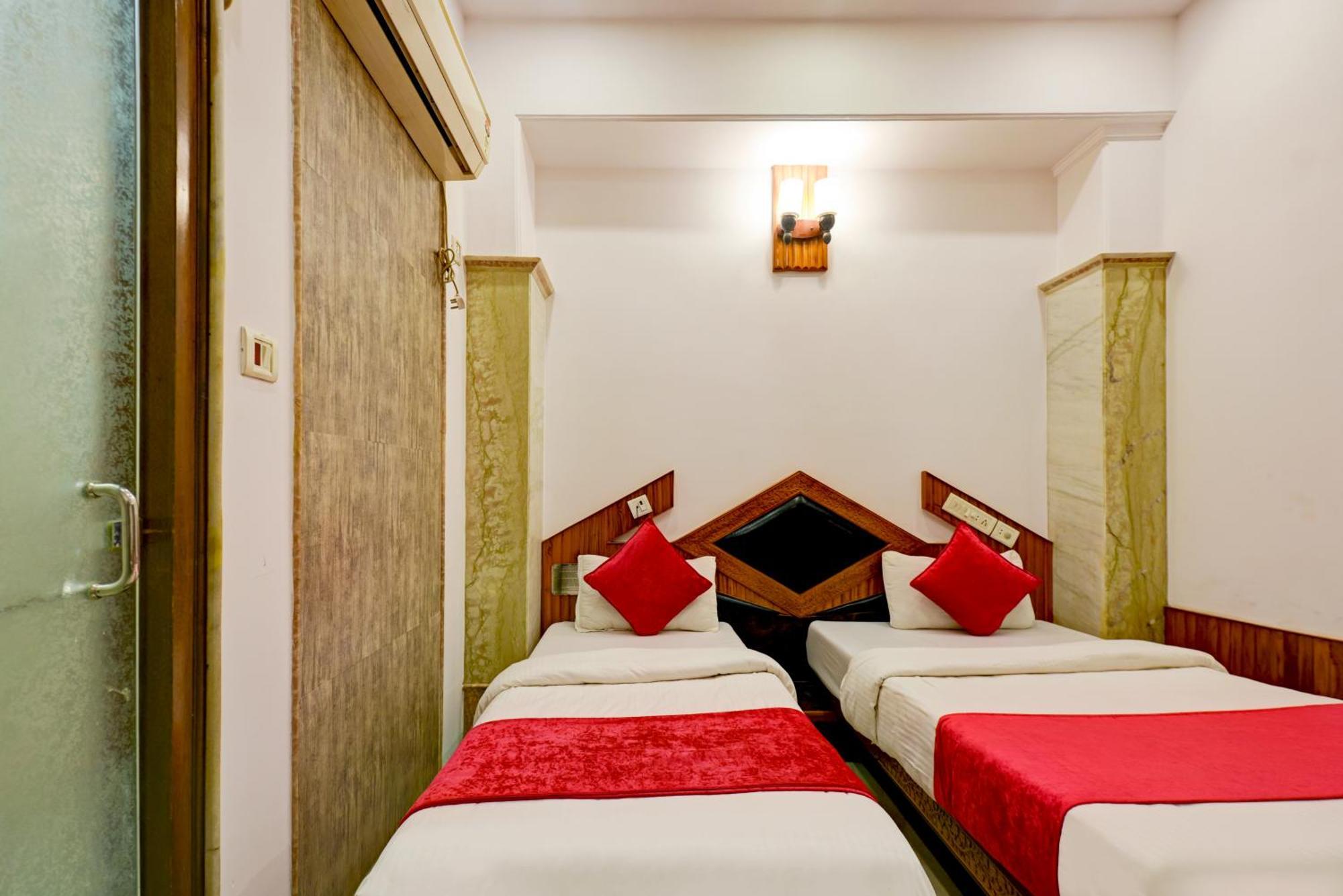 The Natraj Yes Please -New Delhi Hotel Eksteriør billede