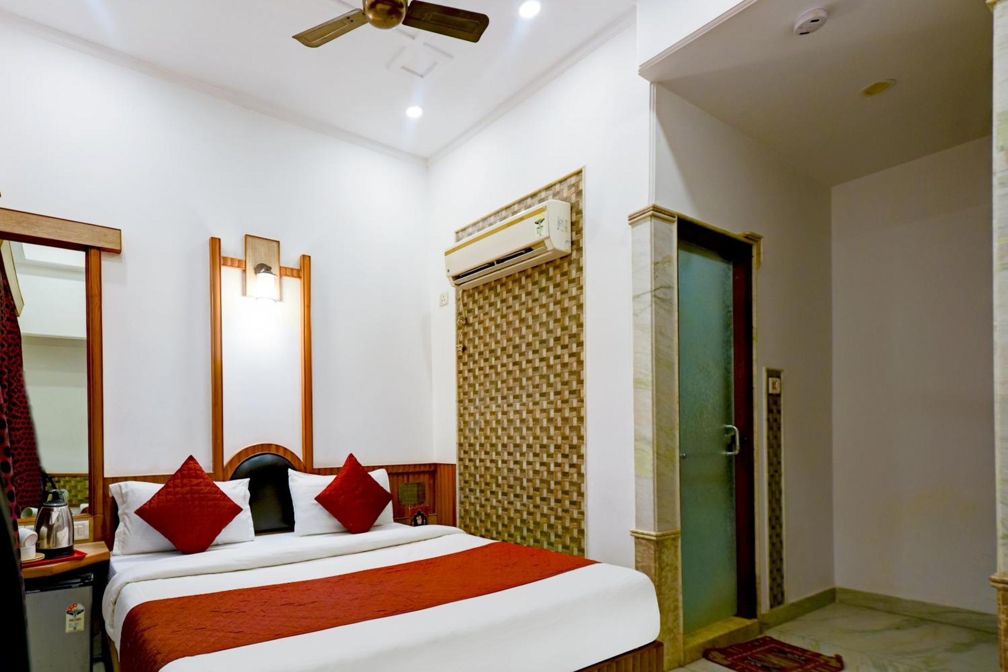 The Natraj Yes Please -New Delhi Hotel Eksteriør billede