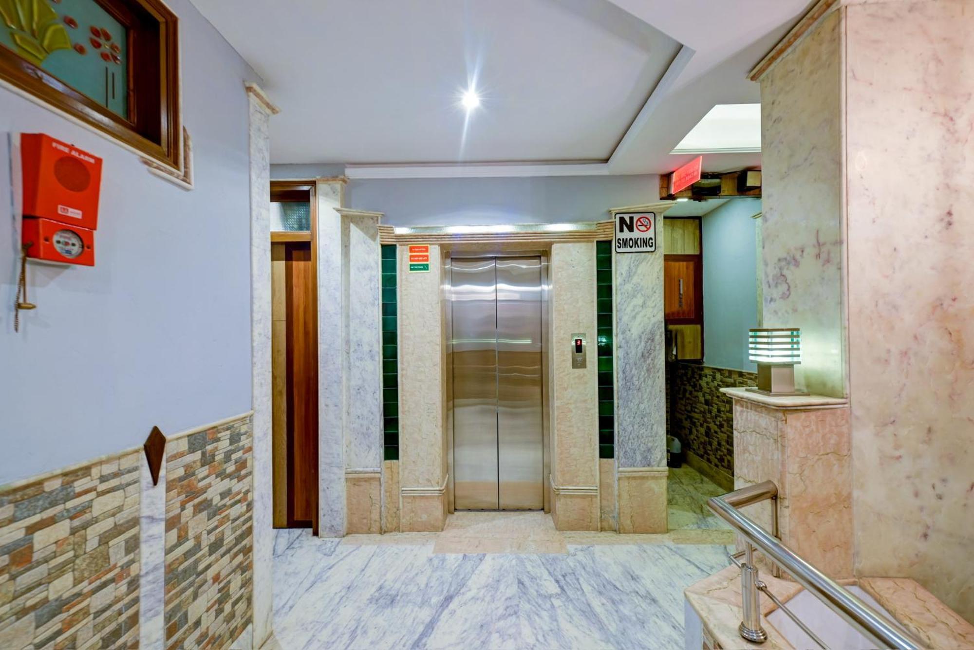 The Natraj Yes Please -New Delhi Hotel Eksteriør billede