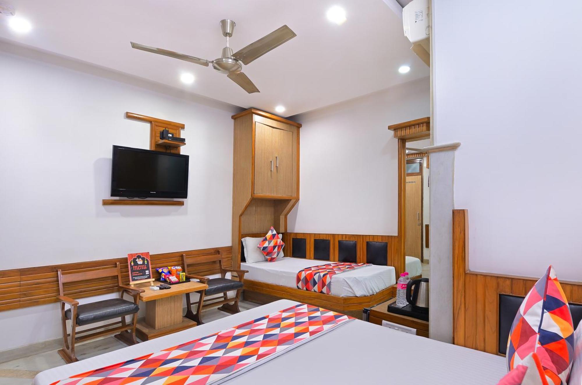 The Natraj Yes Please -New Delhi Hotel Eksteriør billede