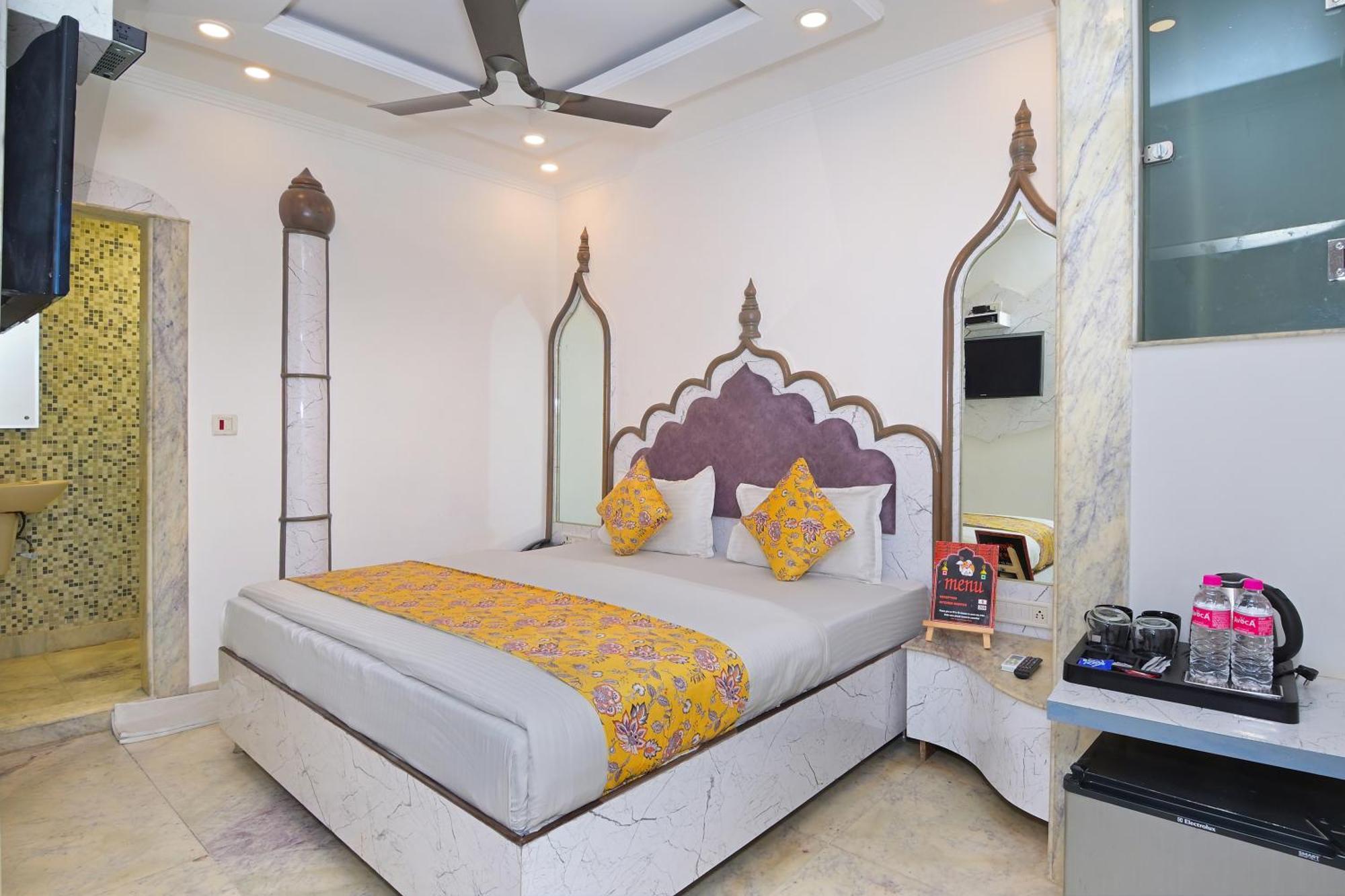The Natraj Yes Please -New Delhi Hotel Eksteriør billede